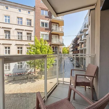 Nowoczesny Z Balkonem W Centrum By Renters * Вроцлав