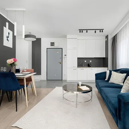 Апартаменты Nowoczesny Z Balkonem W Centrum By Renters