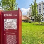 Nowoczesny Z Balkonem W Centrum By Renters *